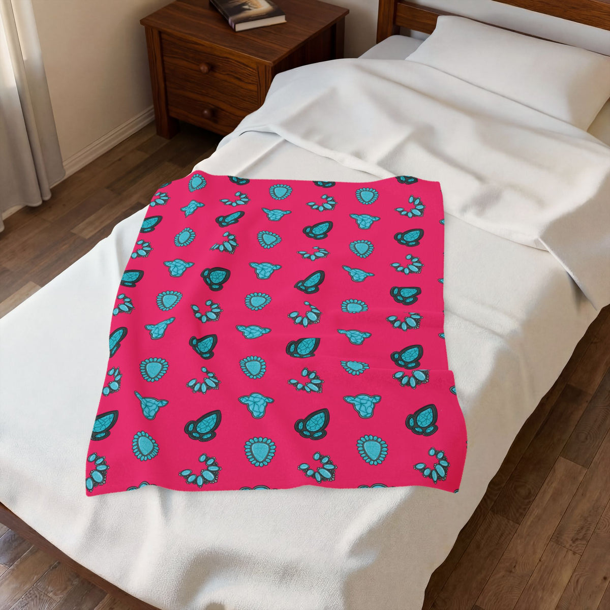 Turquoise Cow Skull Pattern Velveteen Plush Blanket — Southwestern Pink Throw